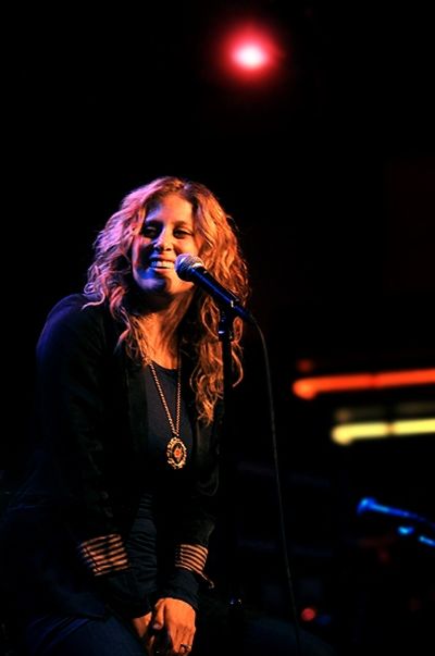 Caissie Levy Photo