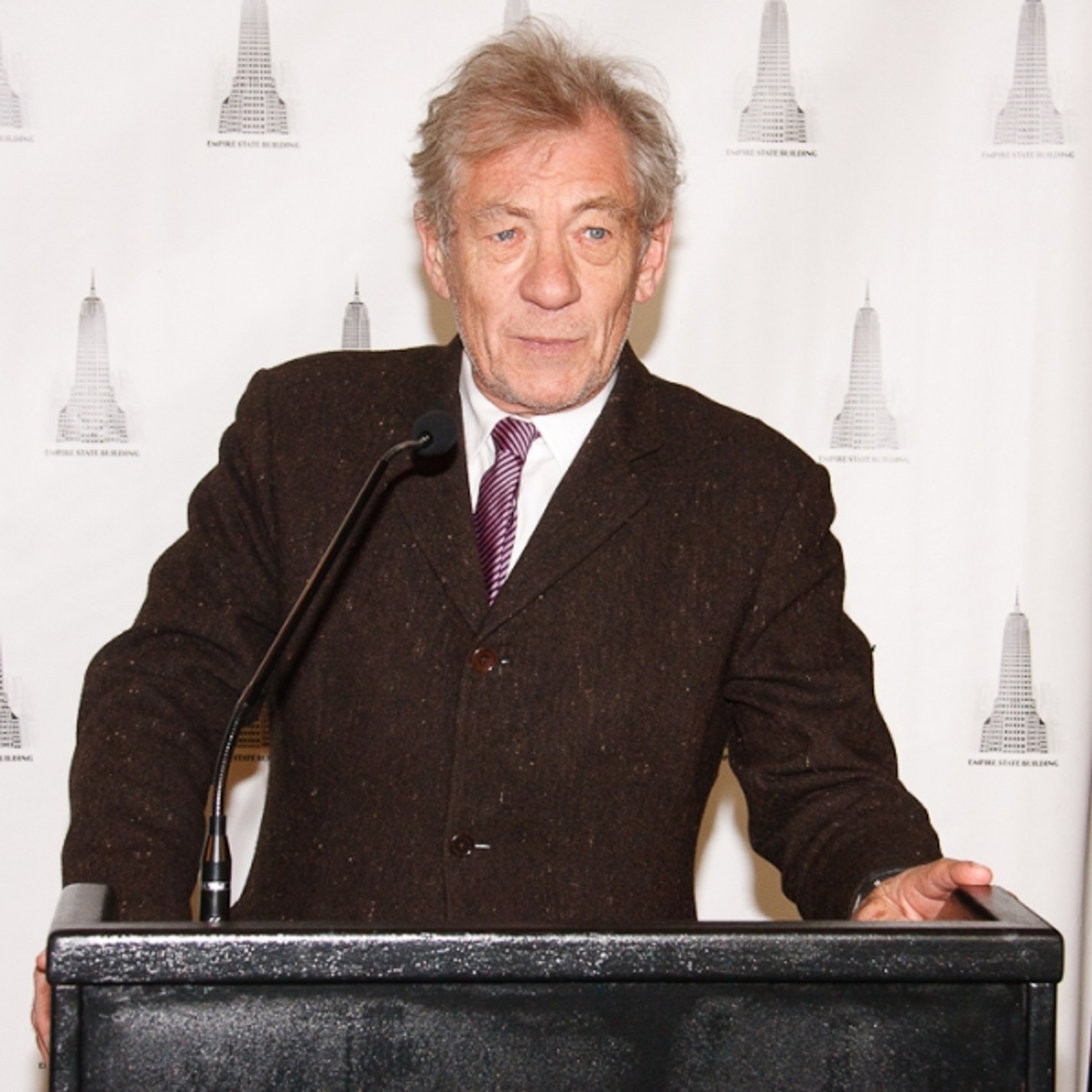 Photo Coverage: Ian McKellen Lights Up the Empire State Building for Only Make Believe — photo 8 of 22