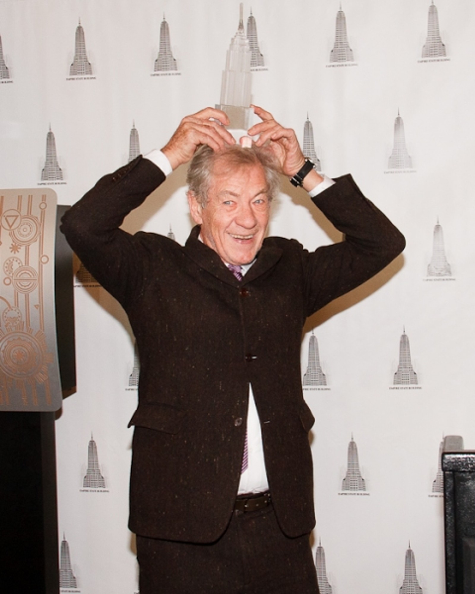 Photo Coverage: Ian McKellen Lights Up the Empire State Building for Only Make Believe — photo 10 of 22