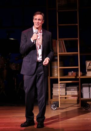 Howard McGillin Photo