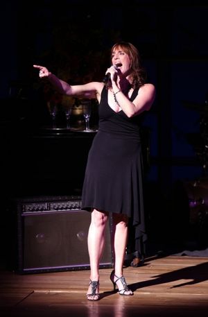 Julia Murney Photo
