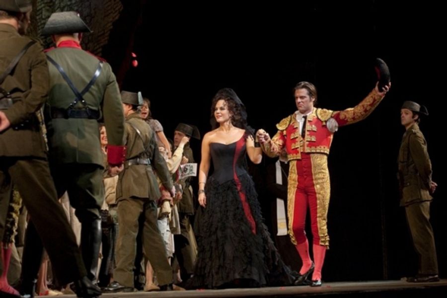 Photo Flash: CARMEN Opens at the Met Image