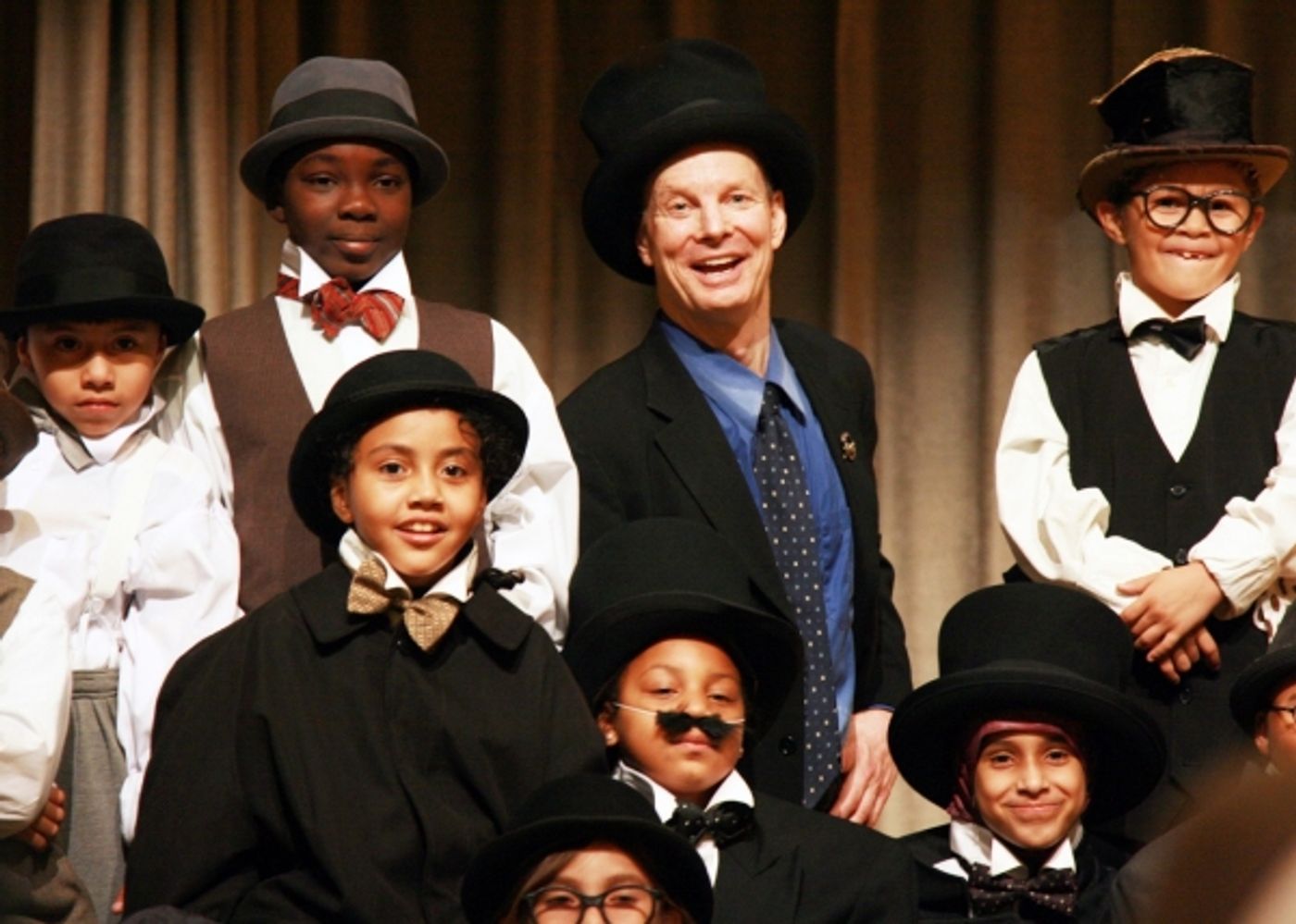 Photo Flash: Bill Irvin & PS/IS 111 Do Vaudeville  Image