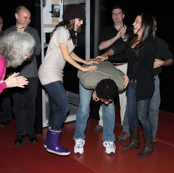Photo Coverage: Gypsy Robe Ceremony for WOMEN ON THE VERGE OF A NERVOUS BREAKDOWN — photo 4 of 75
