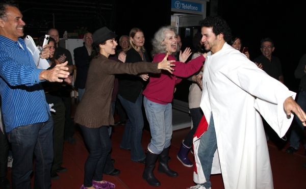 Photo Coverage: Gypsy Robe Ceremony for WOMEN ON THE VERGE OF A NERVOUS BREAKDOWN — photo 12 of 75