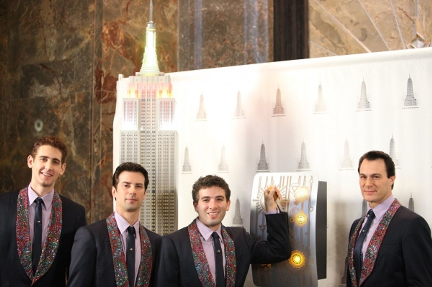 Photo Coverage: JERSEY BOYS Lighting Ceremony at the Empire State Building Photo Coverage: JERSEY BOYS Lighting Ceremony at the Empire State Building Image