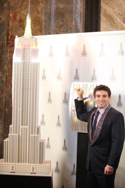 Photos: JERSEY BOYS Lighting Ceremony at the Empire State Building — photo 23 of 43