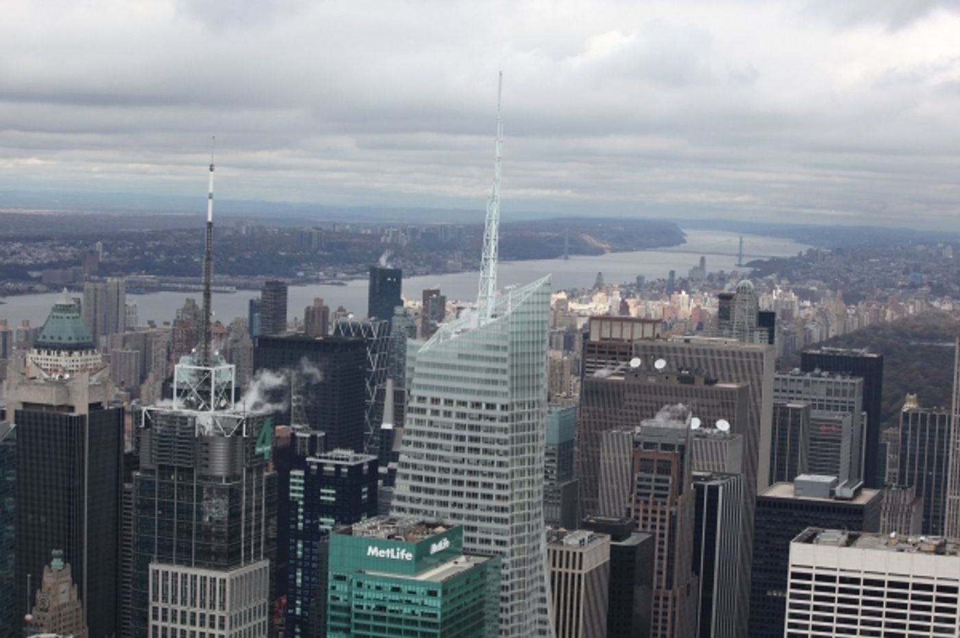 Photo Coverage: JERSEY BOYS Lighting Ceremony at the Empire State Building Photo Coverage: JERSEY BOYS Lighting Ceremony at the Empire State Building Image