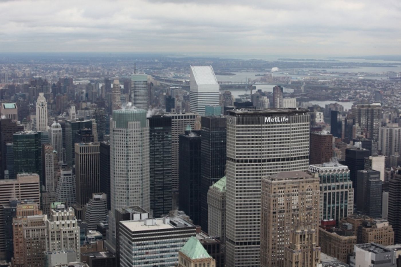 Photo Coverage: JERSEY BOYS Lighting Ceremony at the Empire State Building Photo Coverage: JERSEY BOYS Lighting Ceremony at the Empire State Building Image