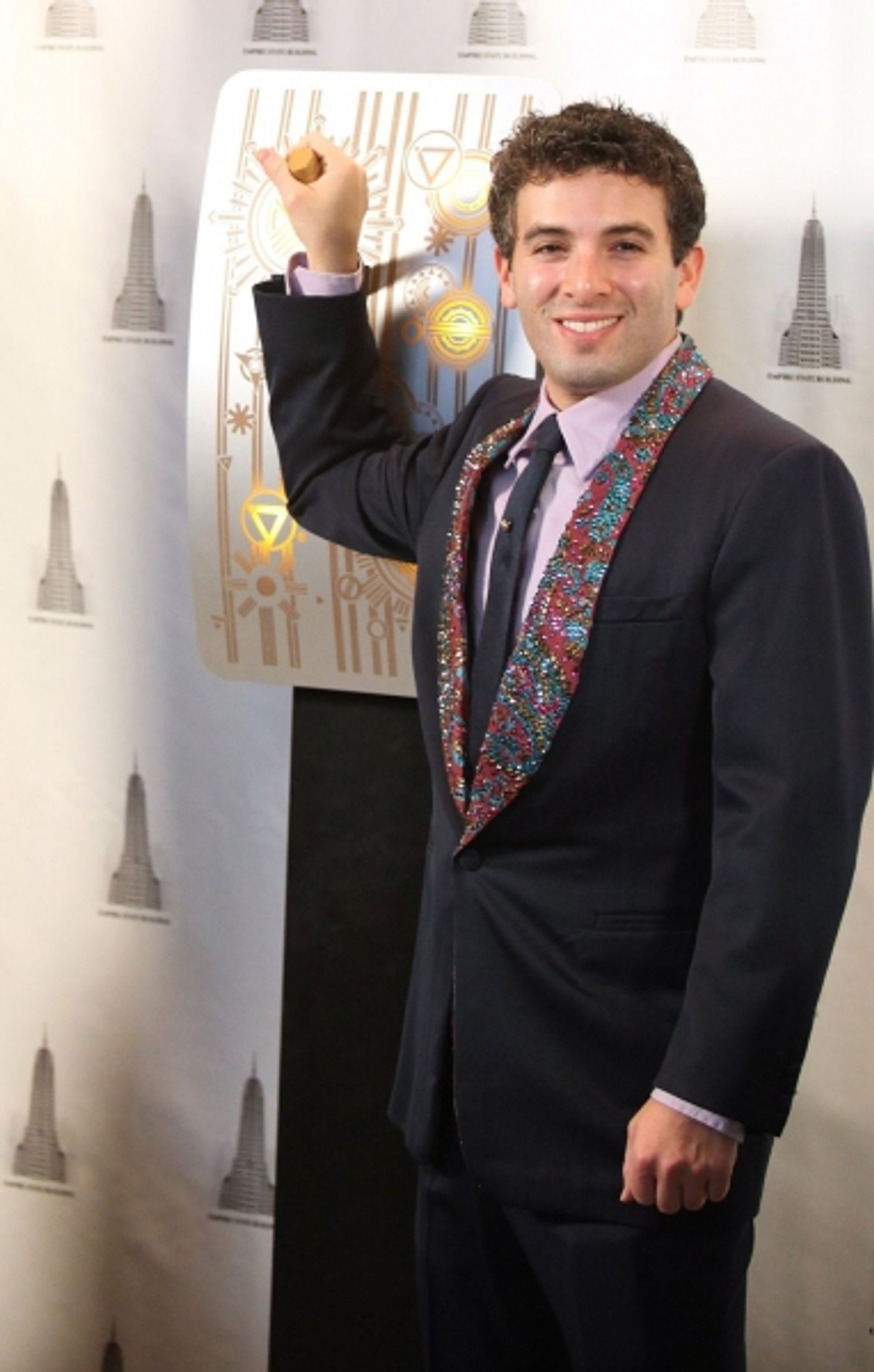 Photo Coverage: JERSEY BOYS Lighting Ceremony at the Empire State Building  Image