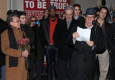 Frankie Valli, Bob Gaudio, Des McAnuff, Jordan Roth & cast  Photo