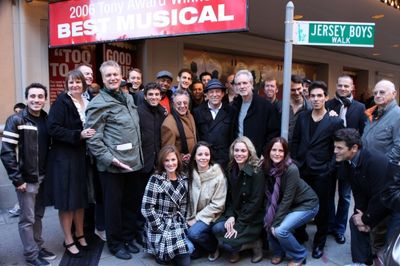 Frankie Valli, Bob Gaudio, Des McAnuff, Jordan Roth  & cast Photo