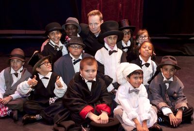 Bill Irwin and The Vaudevillians of PS/IS 111 Photo