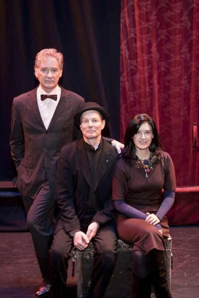 Kevin Kline, Bill Irwin and Phoebe Cates Kline Photo