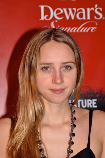 Zoe Kazan Photo