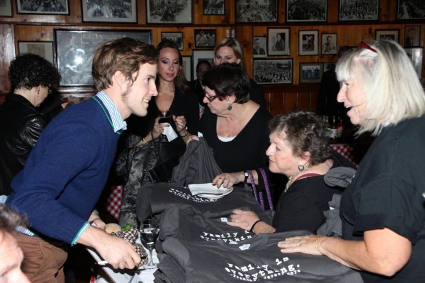 Photo Coverage: JERSEY BOYS celebrates Five Years on Broadway with Fans!  Image