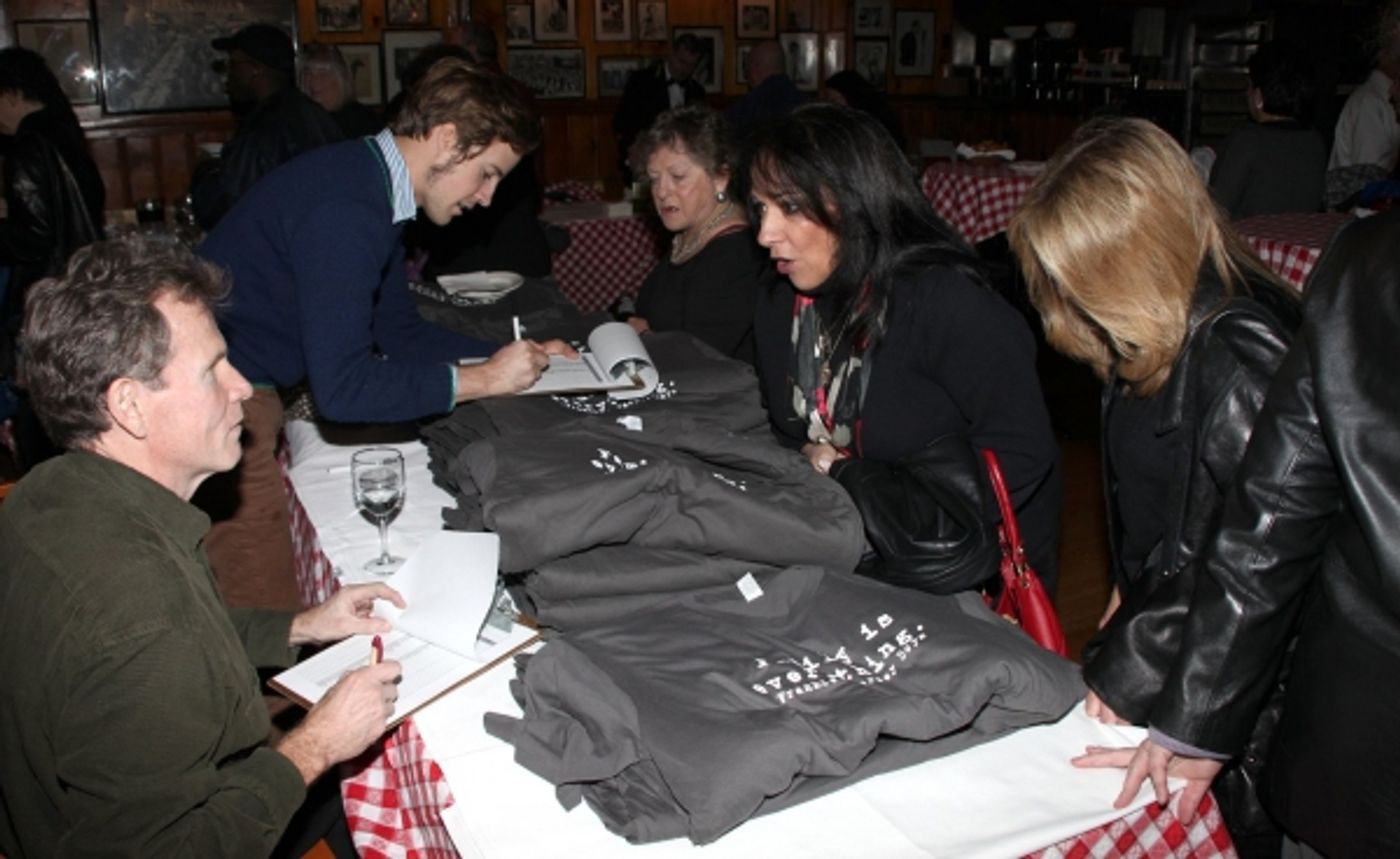 Photo Coverage: JERSEY BOYS celebrates Five Years on Broadway with Fans!  Image