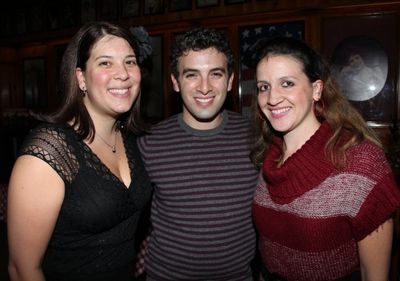 Jarrod Spector & Fans Photo