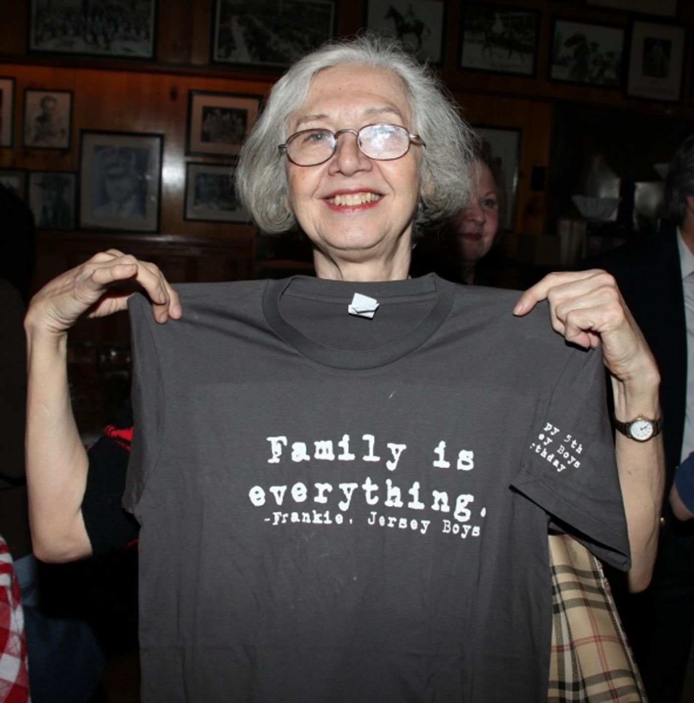 Photo Coverage: JERSEY BOYS celebrates Five Years on Broadway with Fans!  Image