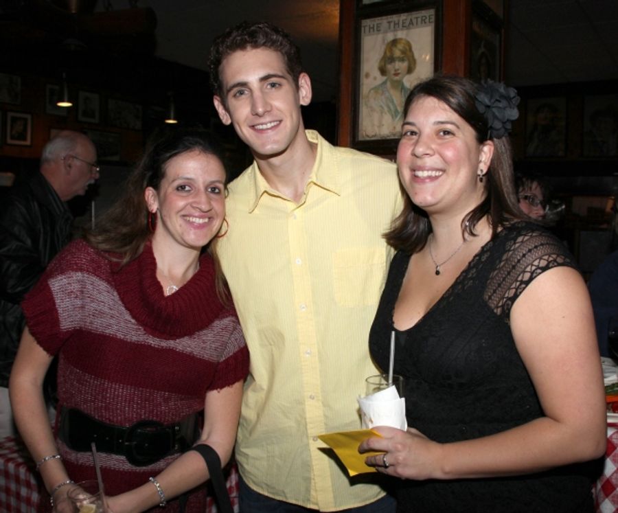 Photo Coverage: JERSEY BOYS celebrates Five Years on Broadway with Fans! Image