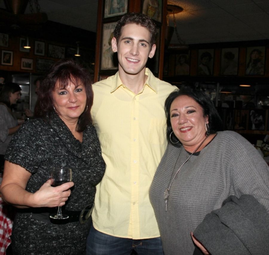 Photo Coverage: JERSEY BOYS celebrates Five Years on Broadway with Fans! Image