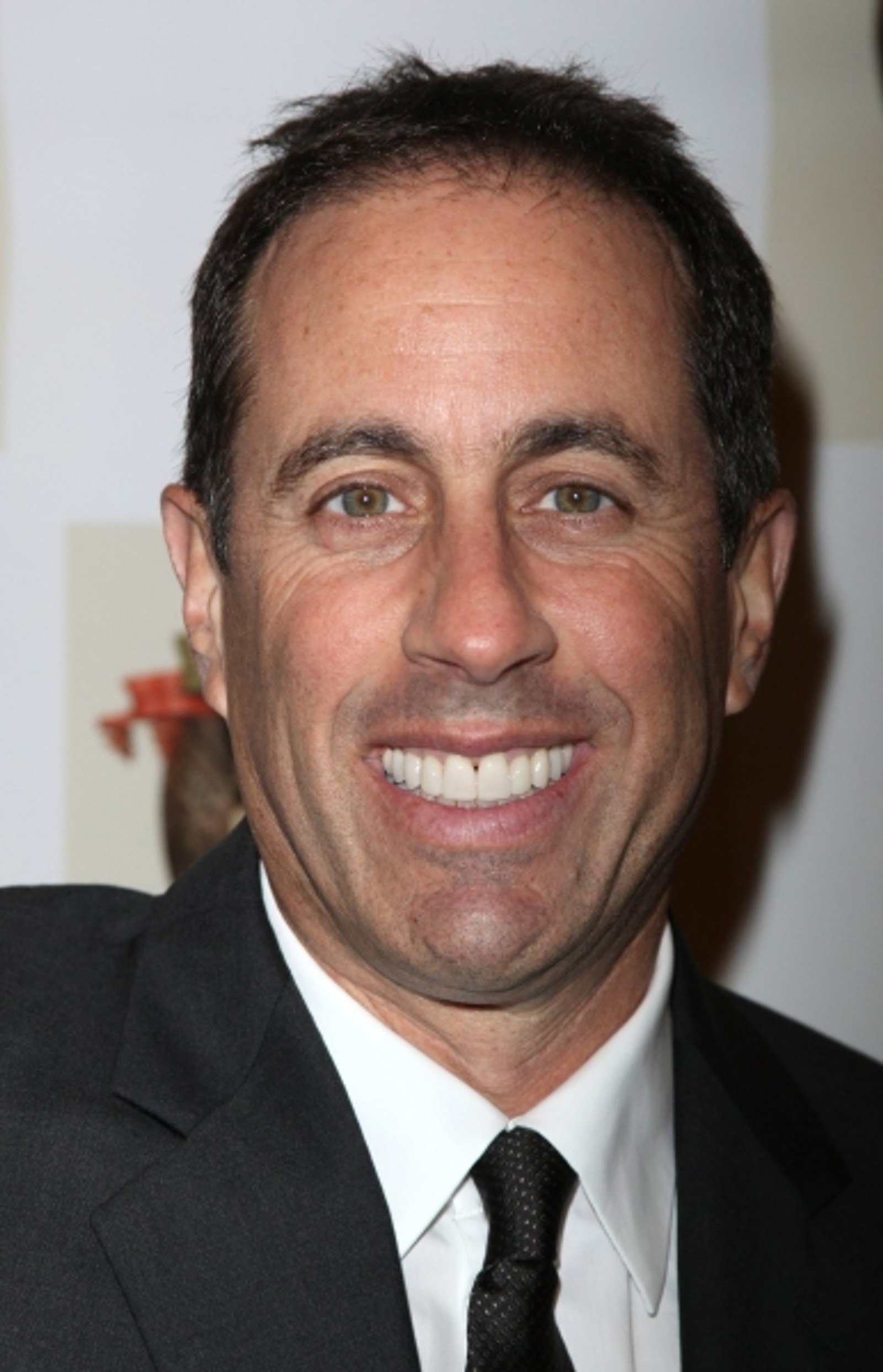 Photo Coverage: LONG STORY SHORT Opening Night Arrivals — photo 40 of 51