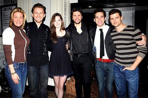 Marin Mazzie, Jason Danieley and the cast of NEXT TO NORMAL Photo