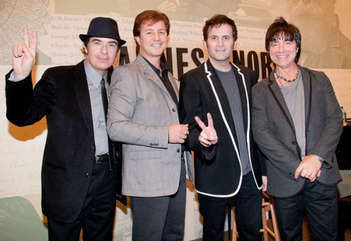 Photo Coverage: RAIN Talks Beatles & Promotes Cast Album at Barnes & Noble  Image