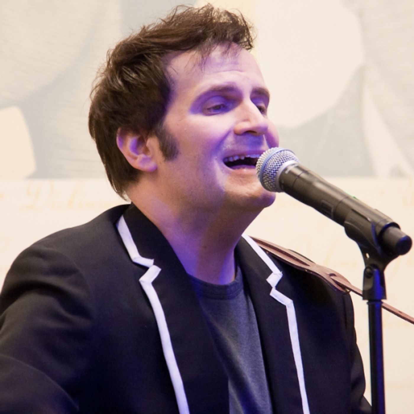 Photo Coverage: RAIN Talks Beatles & Promotes Cast Album at Barnes & Noble  Image