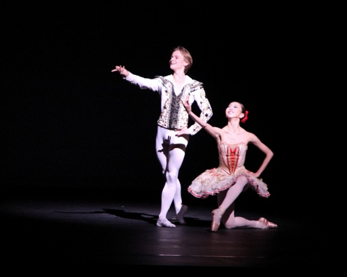 Photo Flash: Lansbury, Neuwirth, et al. at Career Transition For Dancers  Image