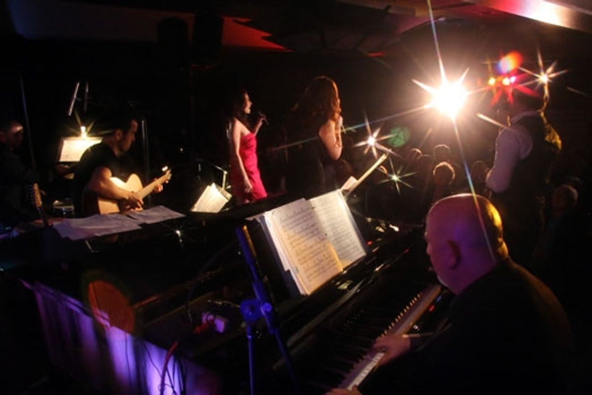 Matt Cusson, Leslie Margherita, Laura Dickinson and Music Director Gerald Sternbach perform at Upright Cabaret's American Icon Series at 