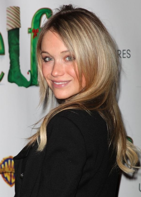 Katrina Bowden Photo