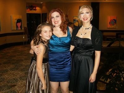 Grace Goble, Shelley Crawford and Kelli Nichol Morgan Photo