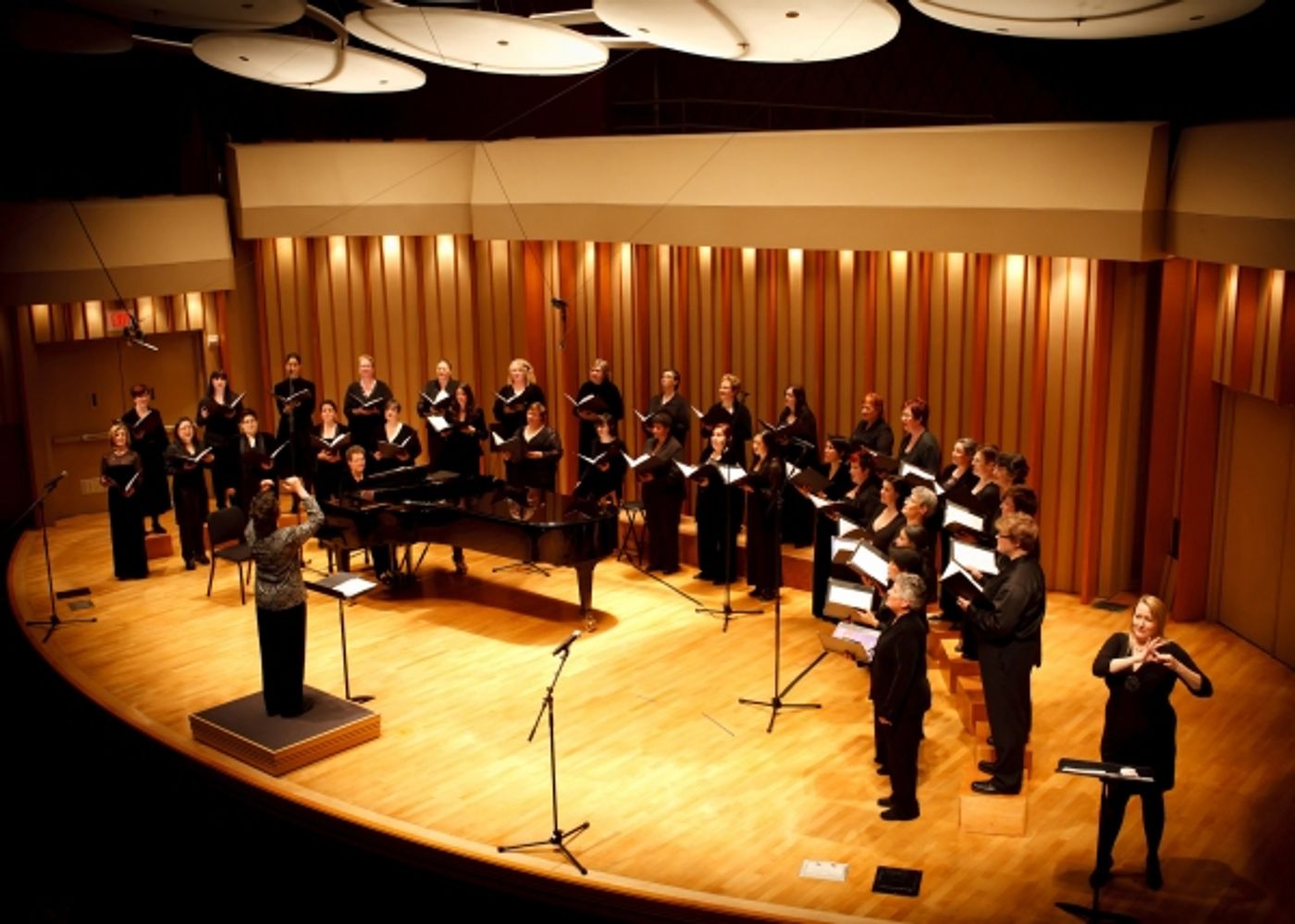 Photo Flash: Vox Femina Opens Season with  VOX JUDAICA  Image