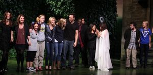 Saffron Burrows, Nia Vardolos, Gloria Estefan, Diane Neal, Elizabeth Banks, Leslie Bi Photo