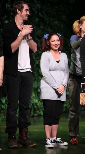 Lee Pace & Gloria Estefan  Photo