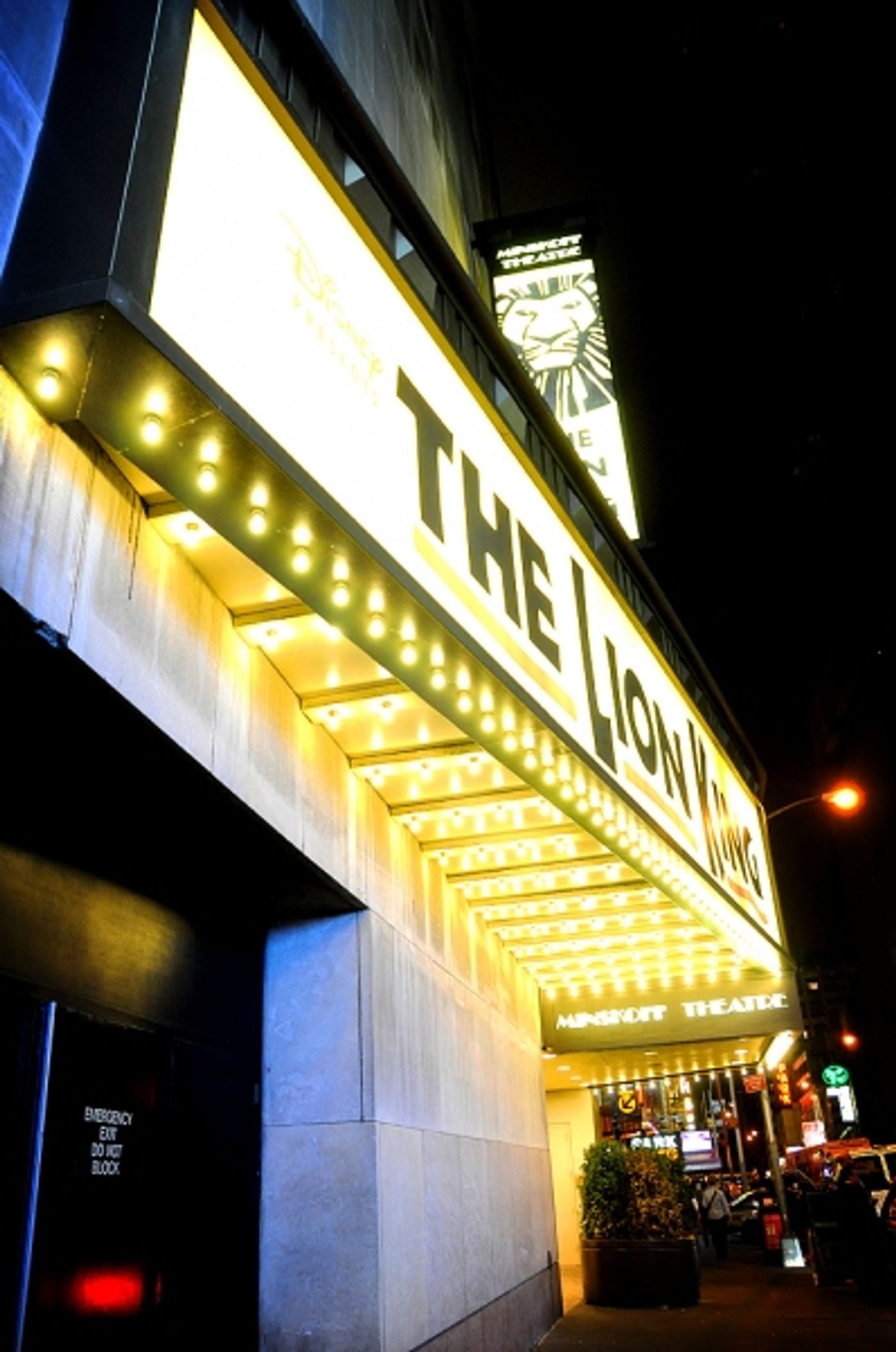 Photo Coverage: UP ON THE MARQUEE Broadway at Night Special! Photo Coverage: UP ON THE MARQUEE Broadway at Night Special! Image