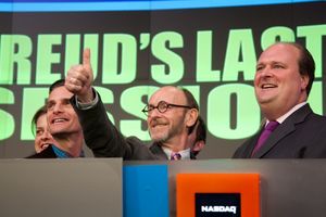 Mark H. Dold, Martin Rayner, Nasdaq VP David Wicks @ BroadwayWorld Mark H. Dold, Martin Rayner, Nasdaq VP David Wicks Photo