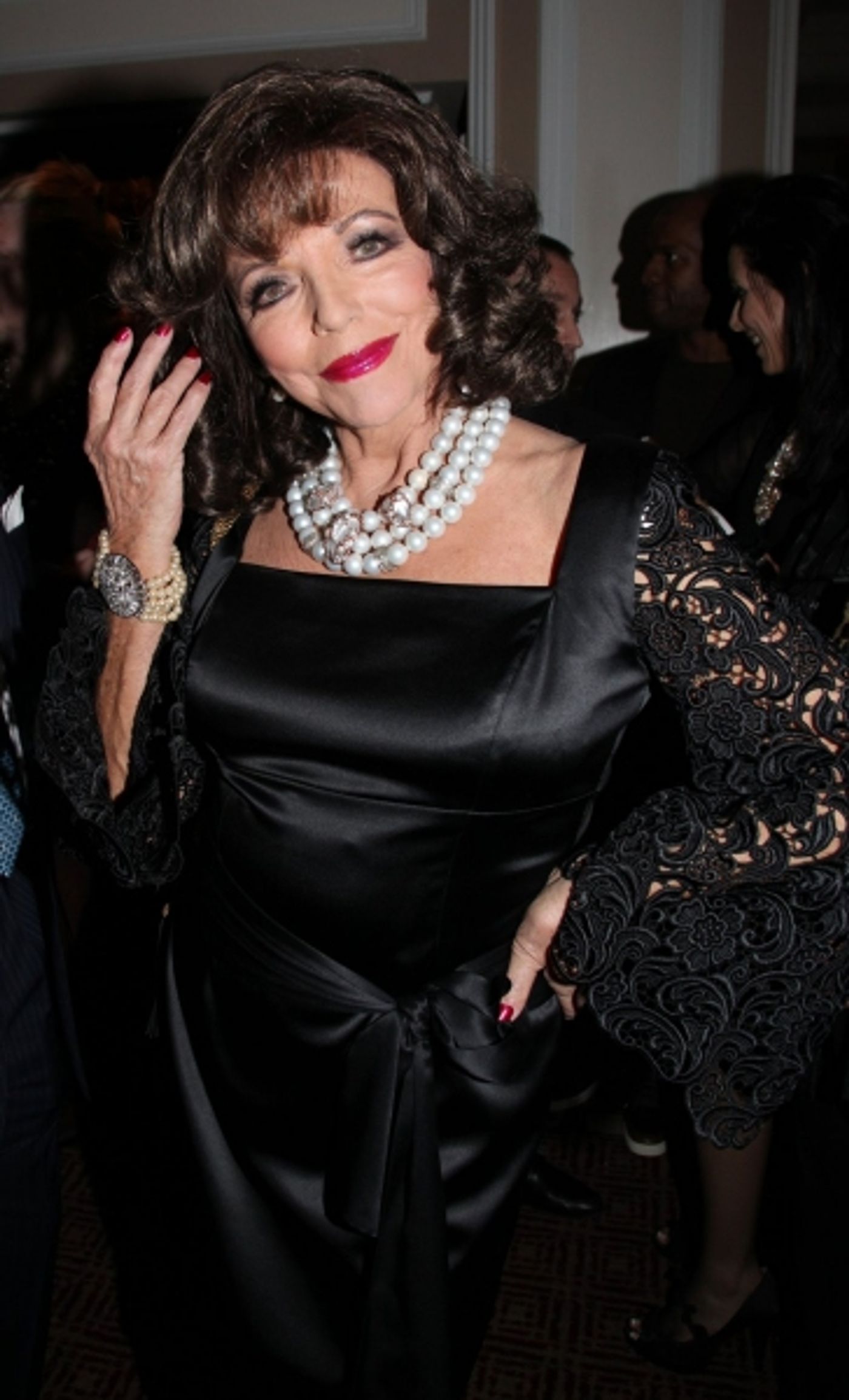 Photo Coverage:  Joan Collins Celebrates Feinstein's Opening  Image