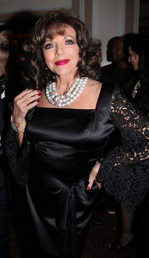 Joan Collins Photo