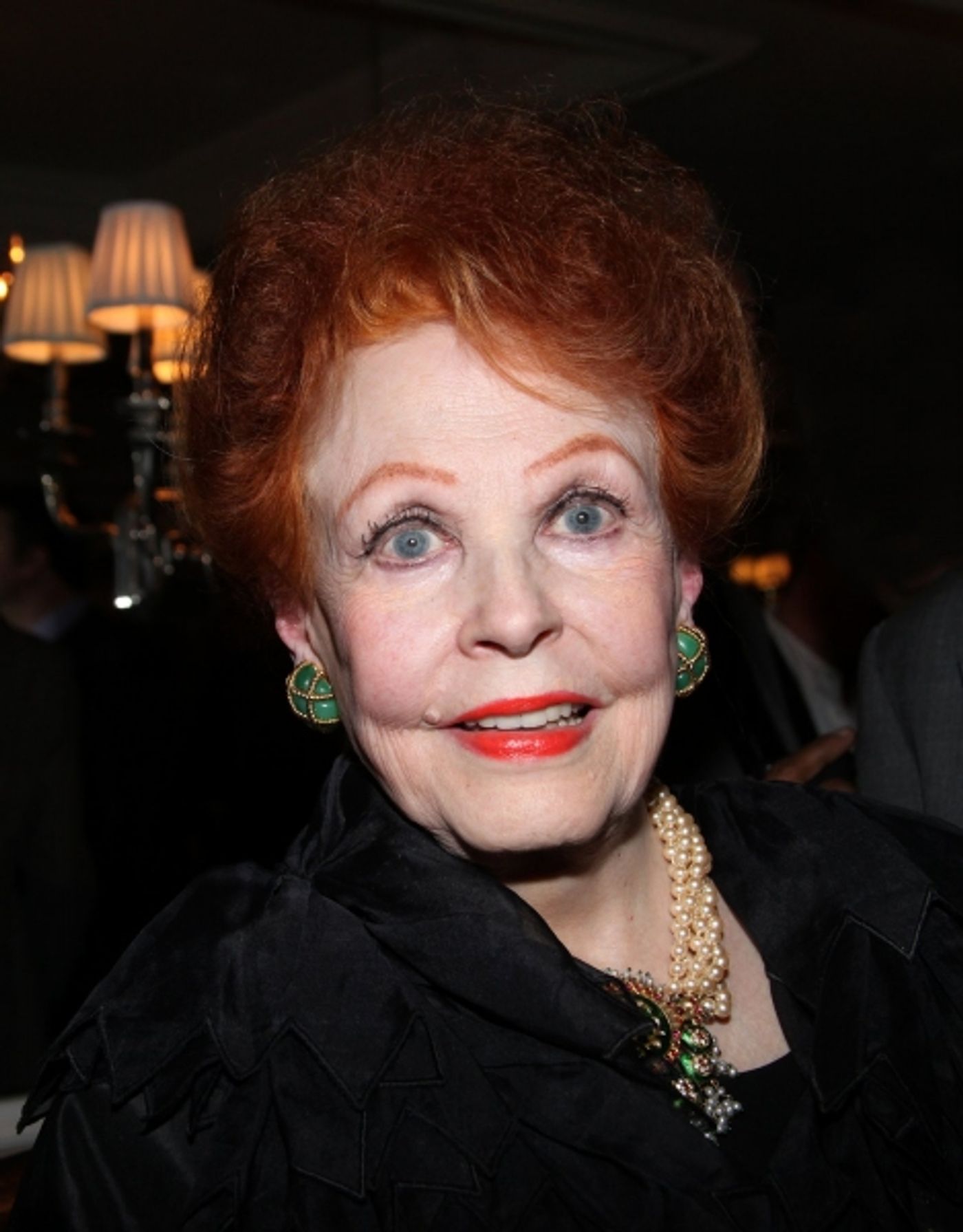 Photo Coverage:  Joan Collins Celebrates Feinstein's Opening  Image