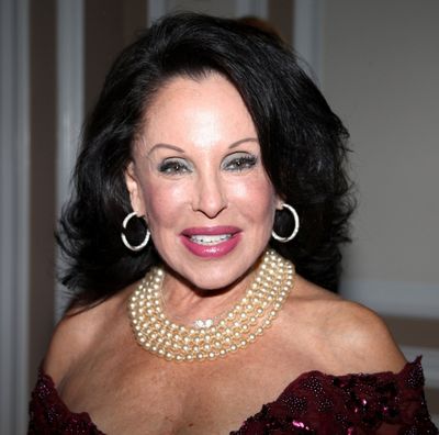  Nikki Haskell Photo