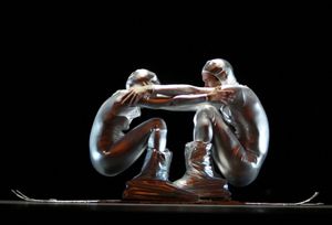 Yasmine Lee & Todd Burnsed - Momix - Millennium Skiva @ BroadwayWorld Yasmine Lee & Todd Burnsed - Momix - Millennium Skiva Photo