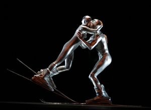 Yasmine Lee & Todd Burnsed - Momix - Millennium Skiva @ BroadwayWorld Yasmine Lee & Todd Burnsed - Momix - Millennium Skiva Photo