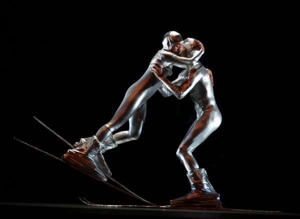 Yasmine Lee & Todd Burnsed - Momix - Millennium Skiva Photo