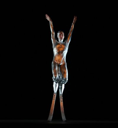 Todd Burnsed - Momix - Millennium Skiva Photo