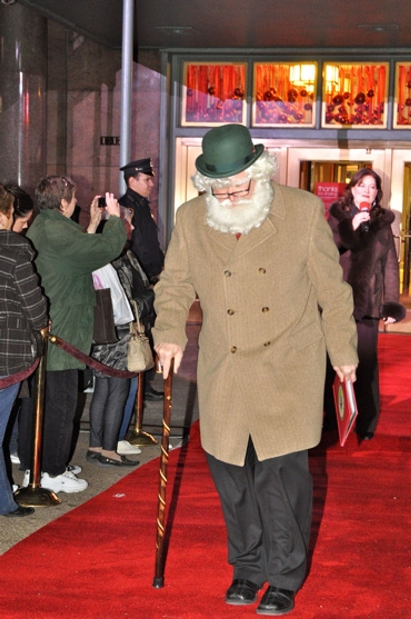 Photo Coverage: Macy's Herald Square Christmas Window Unveiling Spectacular  Image