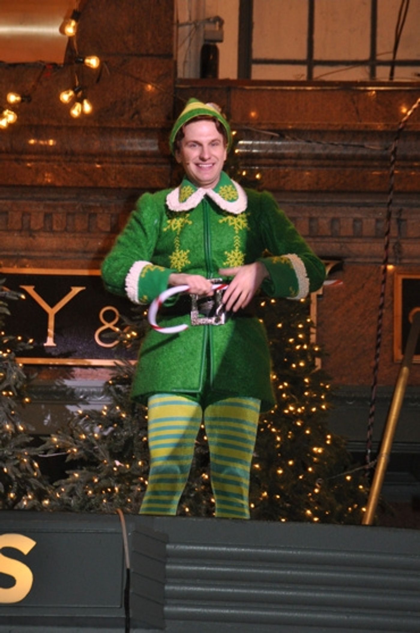 Photo Coverage: Macy's Herald Square Christmas Window Unveiling Spectacular  Image