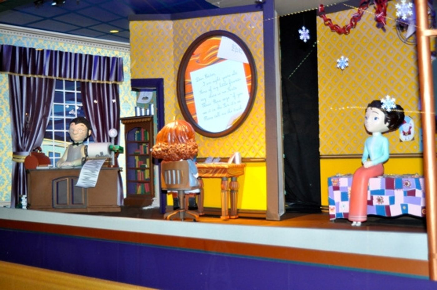 Photo Coverage: Macy's Herald Square Christmas Window Unveiling Spectacular  Image