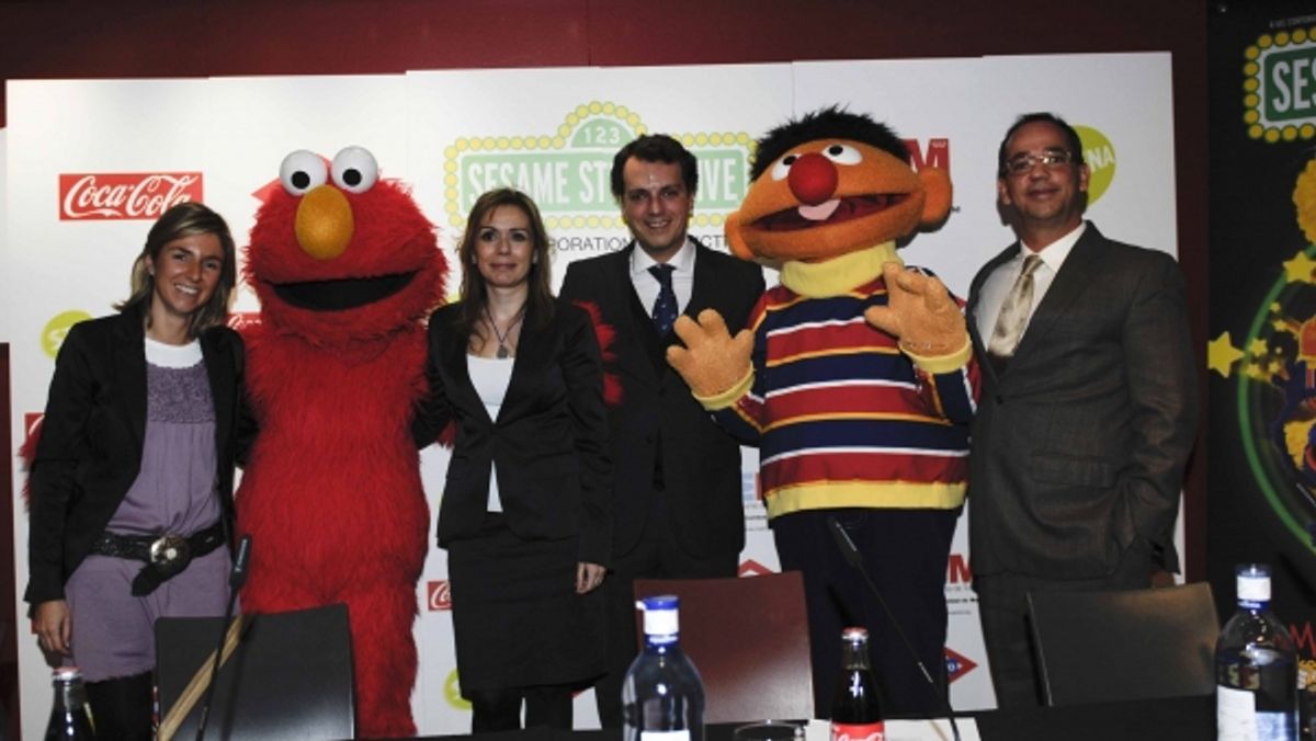 Maria LaviÃ±a, Elmo, MÃ³nica GonzÃ¡lez, Gustavo Galiani, Epi y JosÃ© MarÃ­a de Miguel MenÃ©ndez-MorÃ¡n at 